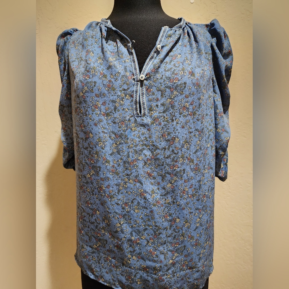 Max Studio Blue flowy Floral 3/4 Sleeve Top NWT S